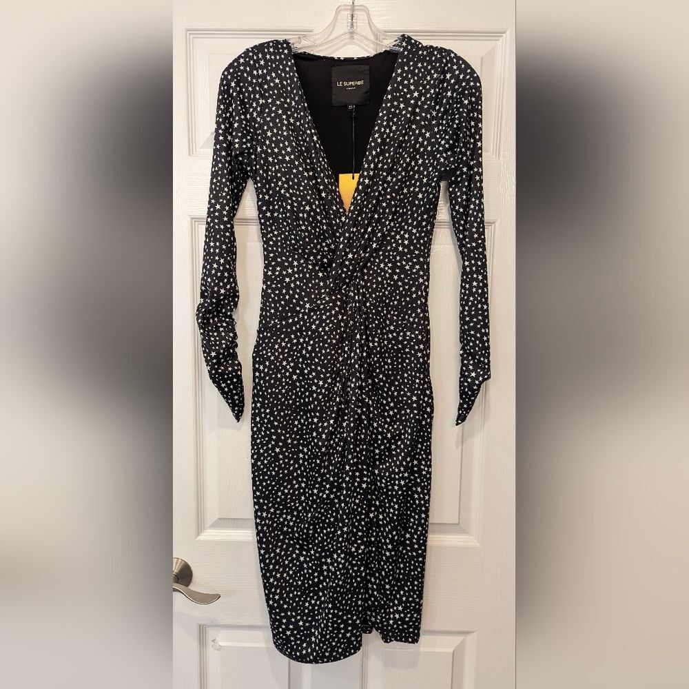 Le Superbe Revolve V-Neck Witchy Long Sleeve black white stars Dress sz XS NWT